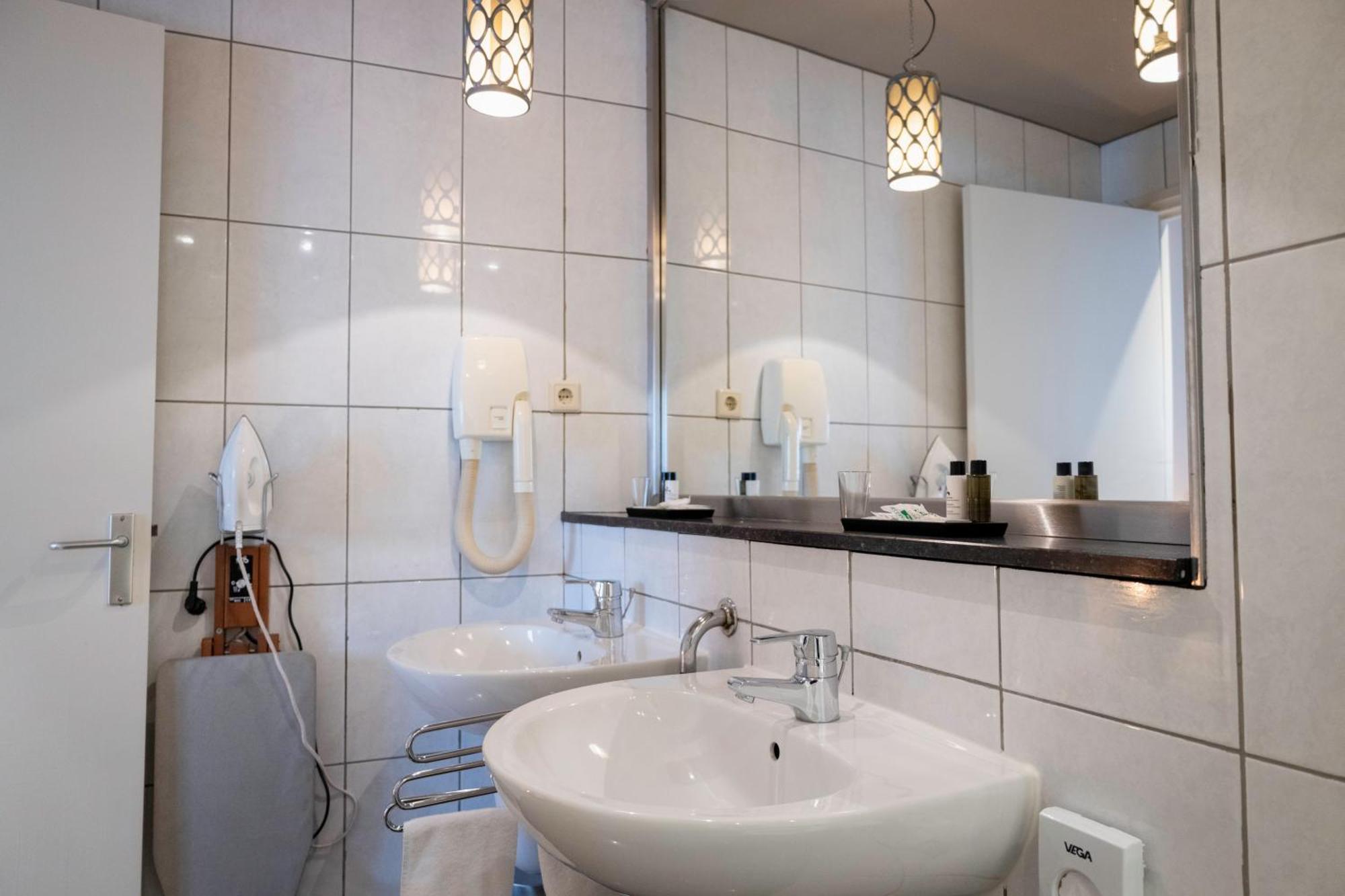 Hotel Stella Maris Maastricht Ngoại thất bức ảnh